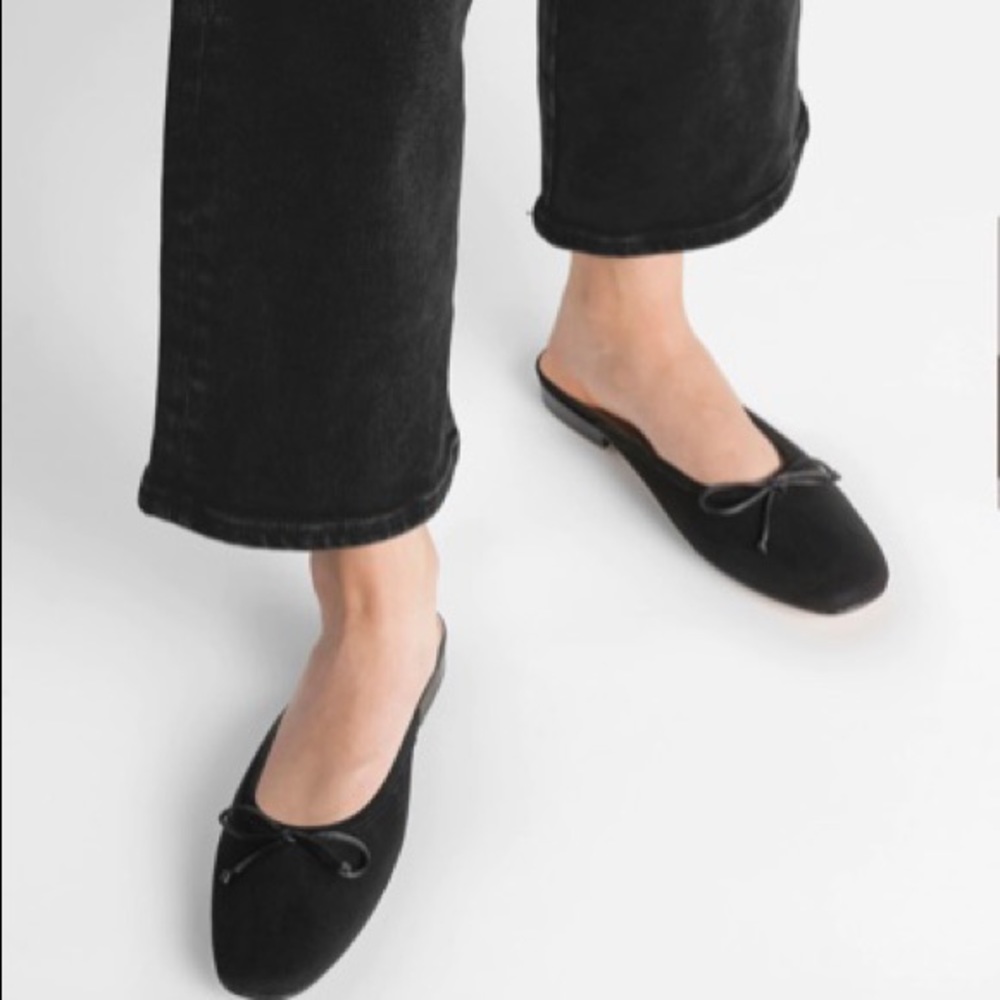 Flattered - Malva Suede Black in size 8.5 or 9 - never worn